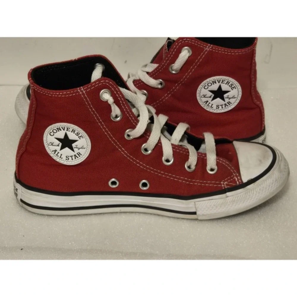 CONVERSE All Star Chuck Taylor‎ Red Bugs Bunny Looney Tunes High Top Kids Size 2